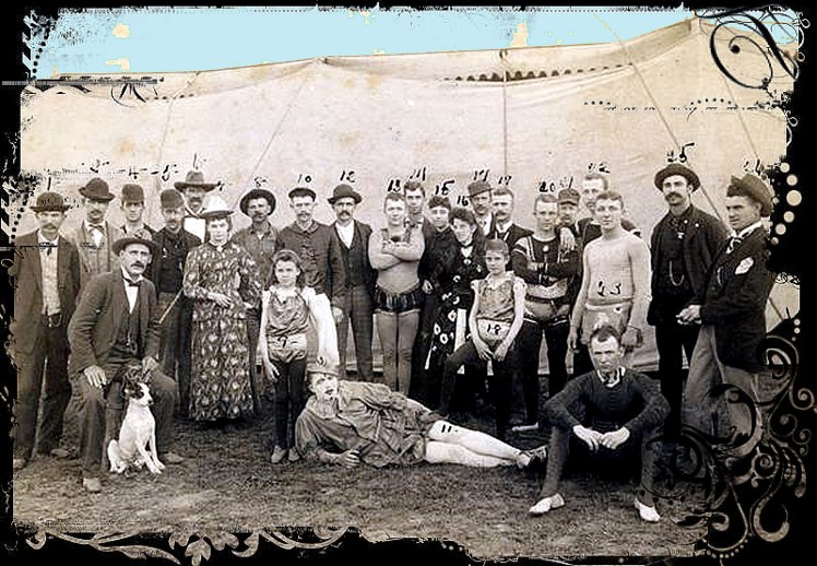 Circo Personnel of the old Miles Orton Circus outside a tent in their 1891-92 New Orleans' quarters.jpeg